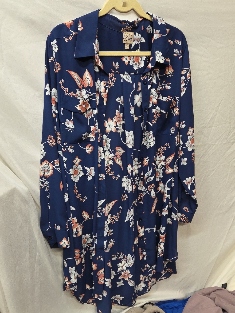 Women's Como Vintage Navy Floral Button-Down Blouse 1X